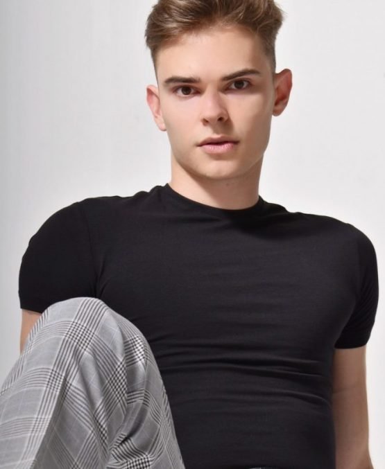 Vlad model Norrie Carr